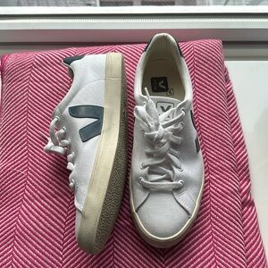 Veja Canvas Campo Sneakers
